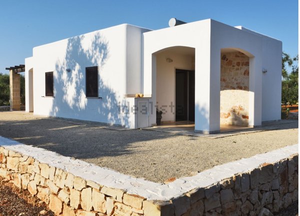 casa indipendente in vendita ad Ostuni