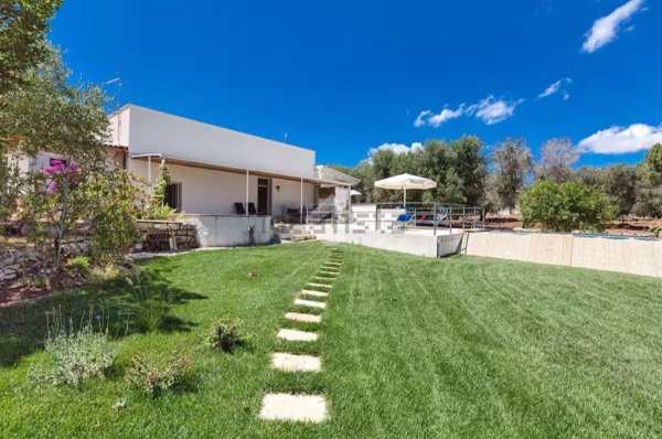 casa indipendente in vendita ad Ostuni