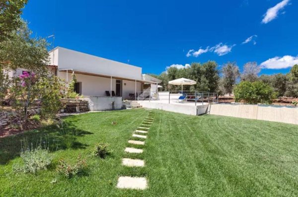 casa indipendente in vendita ad Ostuni
