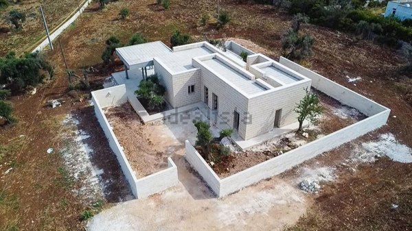 casa indipendente in vendita ad Ostuni
