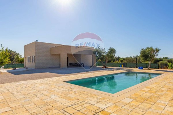 casa indipendente in vendita ad Ostuni