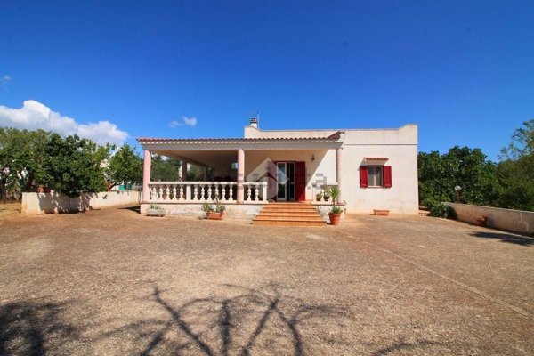 casa indipendente in vendita ad Ostuni