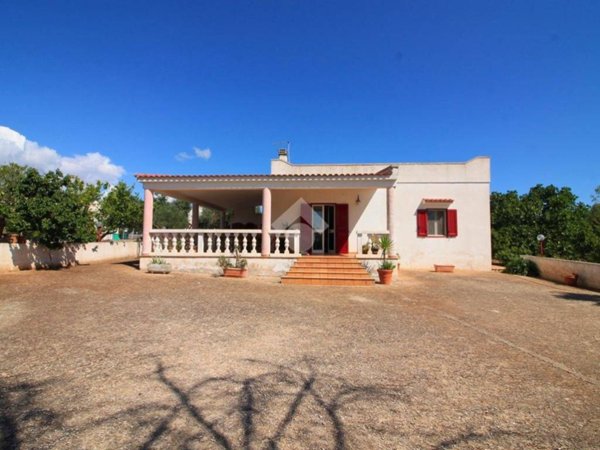 casa indipendente in vendita ad Ostuni