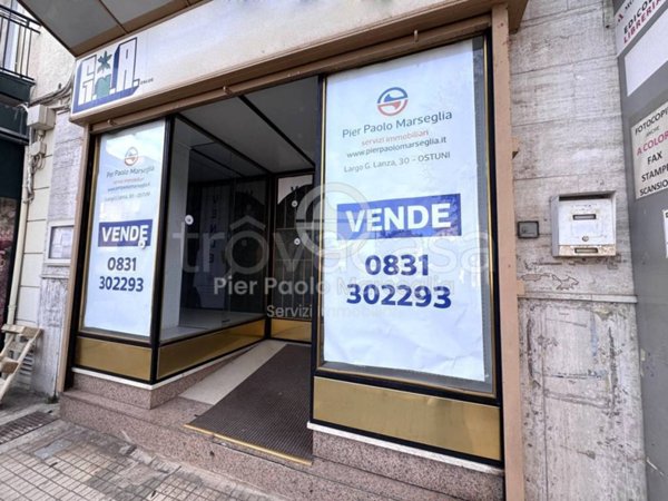 negozio in vendita ad Ostuni