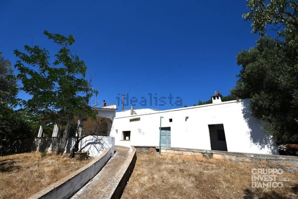pentavano in vendita ad Ostuni