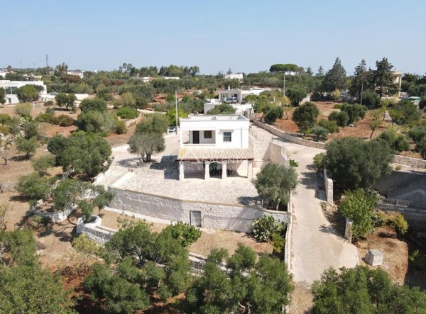 casa indipendente in vendita ad Ostuni