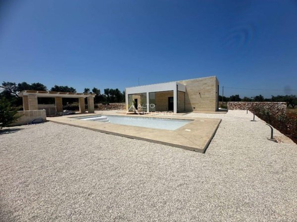 casa indipendente in vendita ad Ostuni