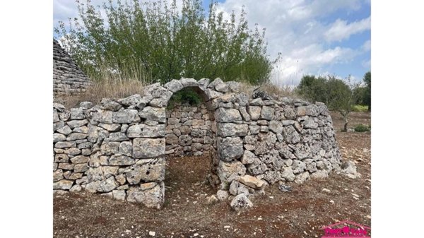 negozio in vendita ad Ostuni