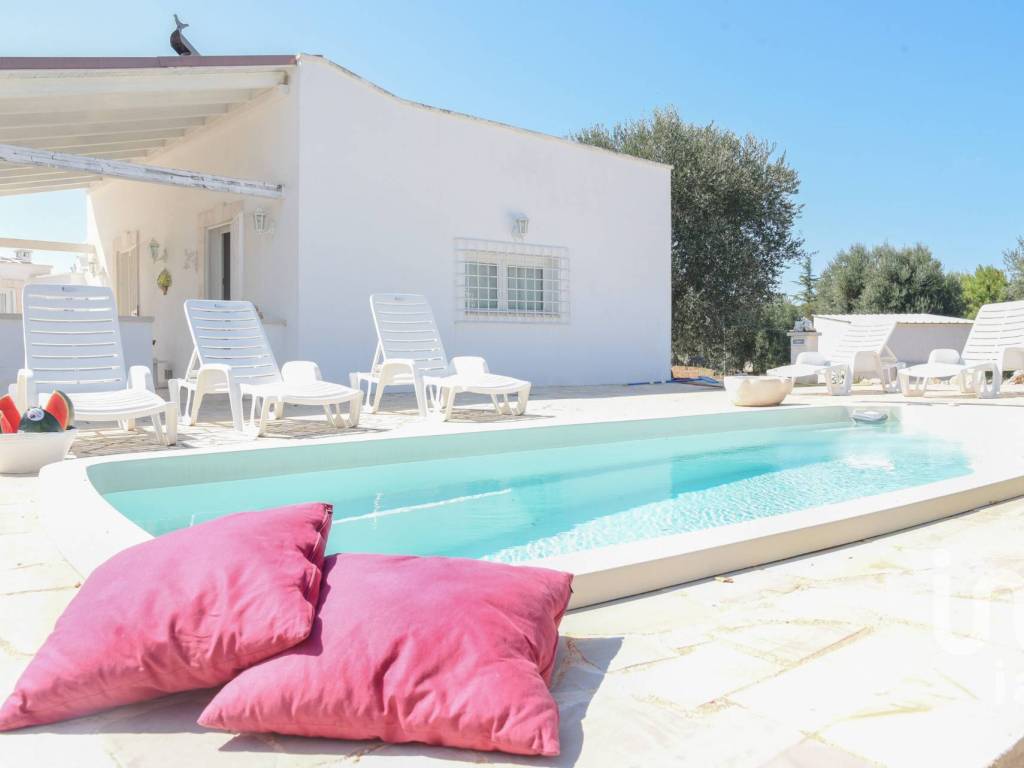 casa indipendente in vendita ad Ostuni