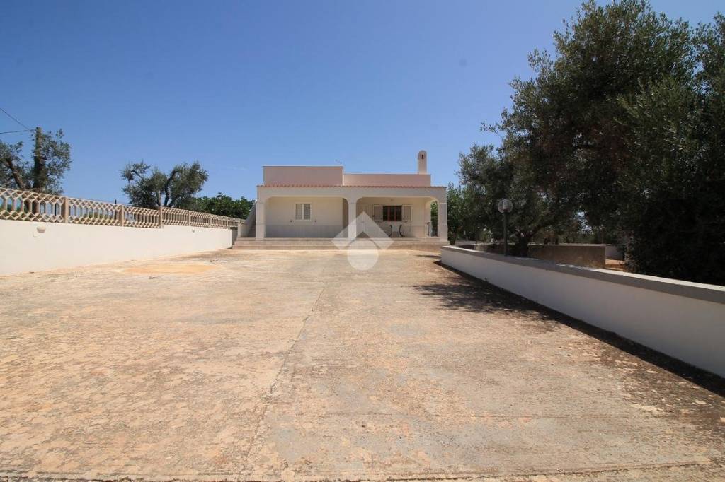 casa indipendente in vendita ad Ostuni