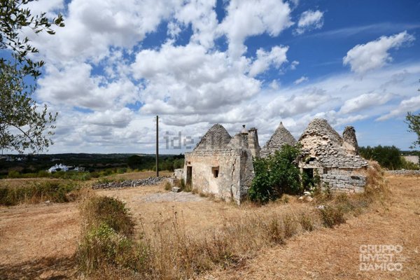 quadrivano in vendita ad Ostuni