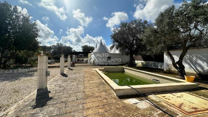 negozio in vendita ad Ostuni