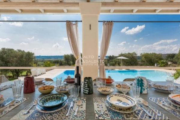 casa indipendente in vendita ad Ostuni in zona Rosa Marina