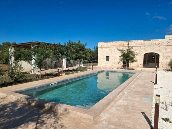 casa indipendente in vendita ad Ostuni