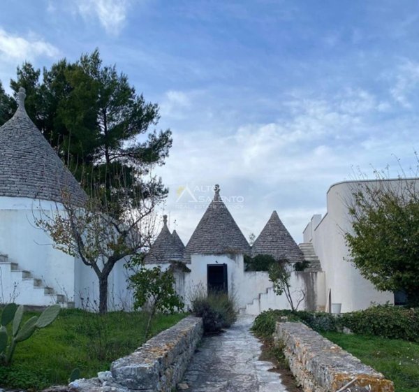 negozio in vendita ad Ostuni