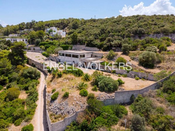 negozio in vendita ad Ostuni