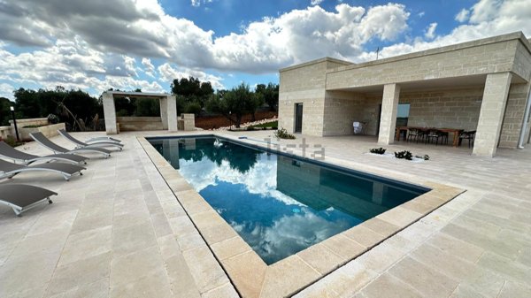 casa indipendente in vendita ad Ostuni
