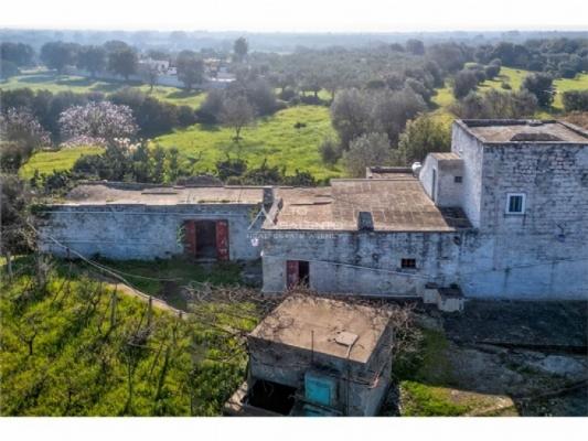 negozio in vendita ad Ostuni