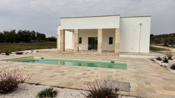 casa indipendente in vendita ad Ostuni