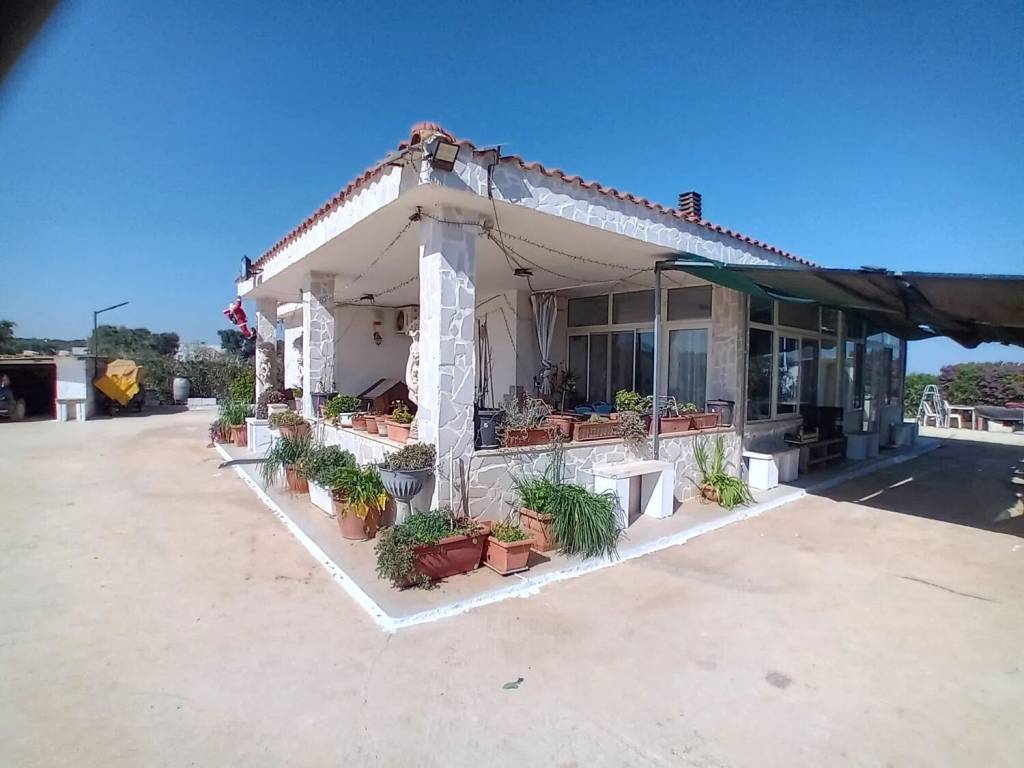 casa indipendente in vendita ad Ostuni