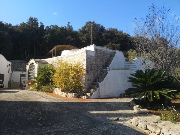 pentavano in vendita ad Ostuni