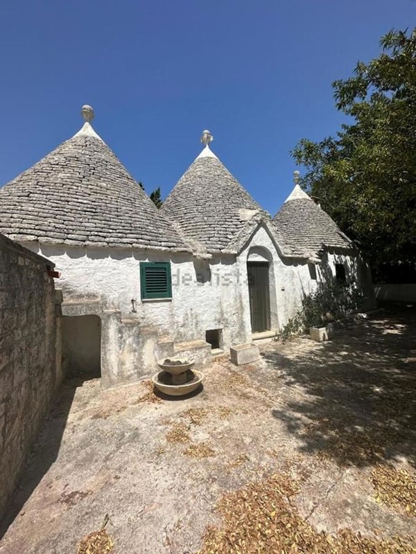 pentavano in vendita ad Ostuni