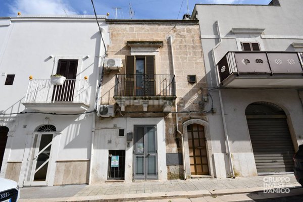 locale commerciale in vendita ad Ostuni