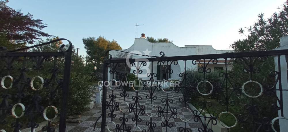 casa indipendente in vendita ad Ostuni in zona Pilone