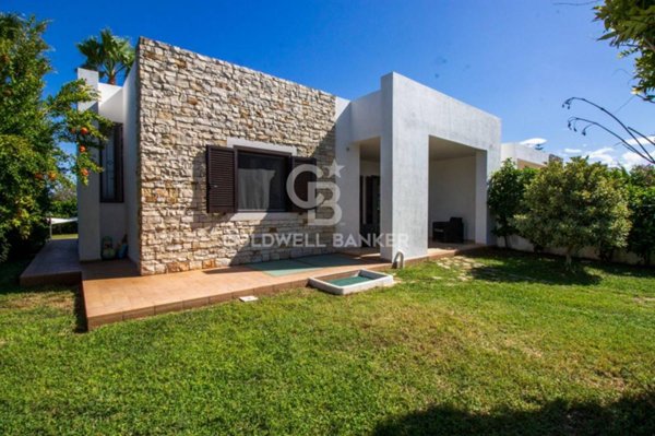 casa indipendente in vendita ad Ostuni