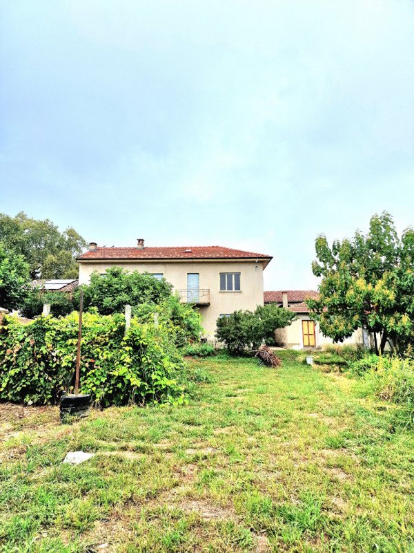 casa indipendente in vendita ad Ostuni in zona Villanova