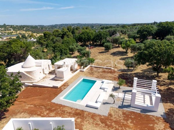 casa indipendente in vendita ad Ostuni in zona Ramunno Secondo