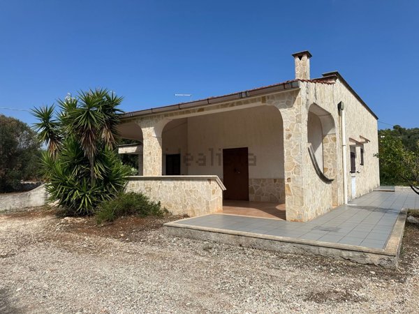 casa indipendente in vendita ad Ostuni