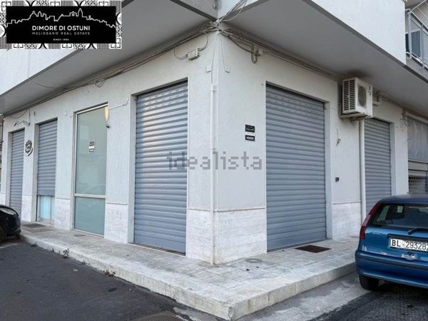 locale commerciale in vendita ad Ostuni