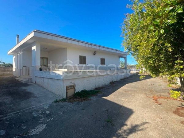 casa indipendente in vendita ad Ostuni in zona Villanova