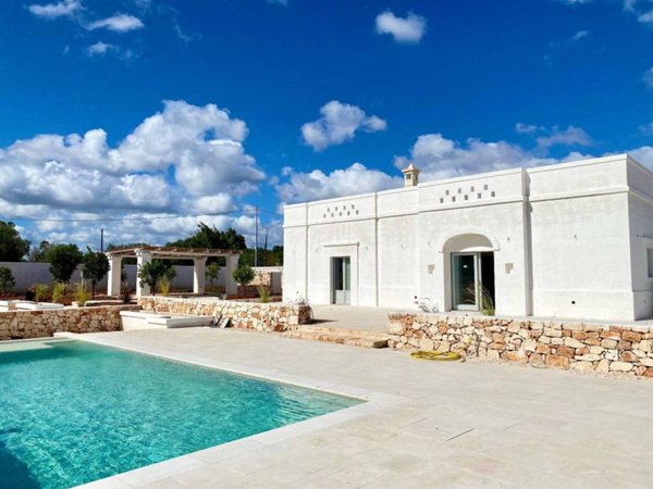 casa indipendente in vendita ad Ostuni