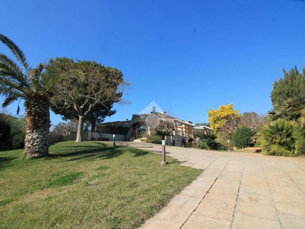 casa indipendente in vendita ad Ostuni