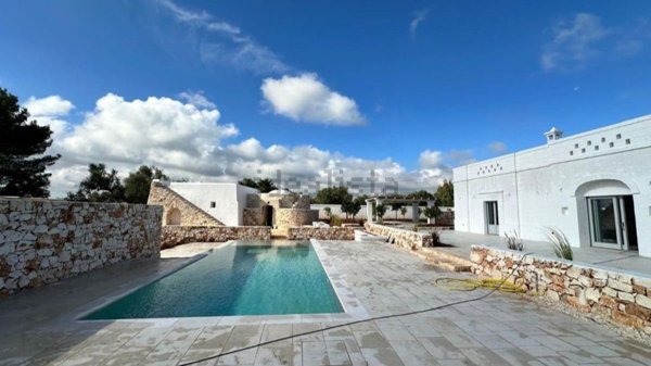 casa indipendente in vendita ad Ostuni