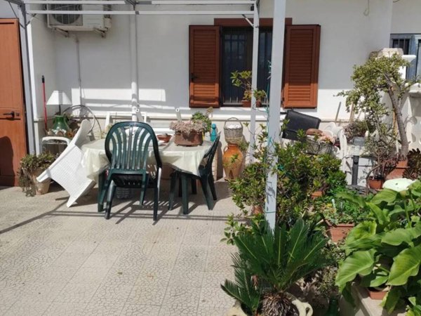 casa indipendente in vendita ad Ostuni in zona Villanova