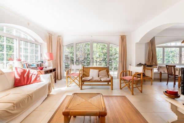 casa indipendente in vendita ad Ostuni in zona Rosa Marina