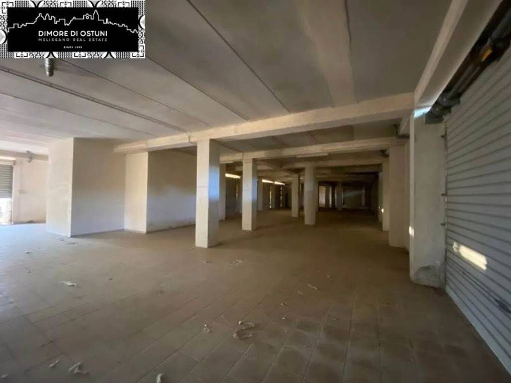 negozio in vendita ad Ostuni