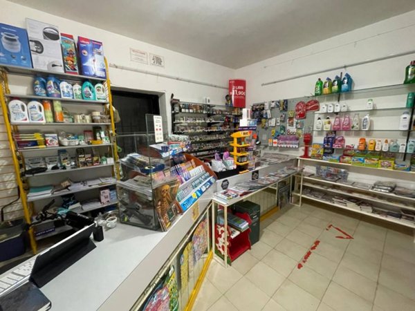 negozio in vendita ad Ostuni