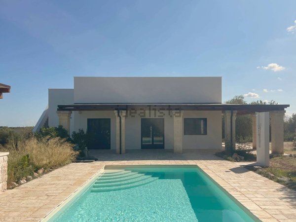 casa indipendente in vendita ad Ostuni