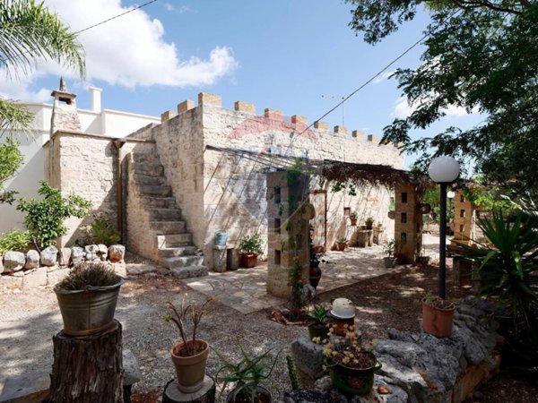 casa indipendente in vendita ad Ostuni