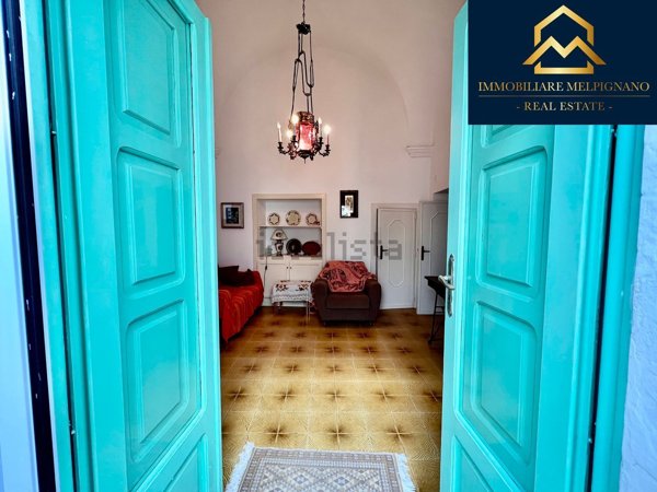 pentavano in vendita ad Ostuni