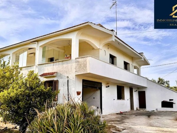 casa indipendente in vendita ad Ostuni