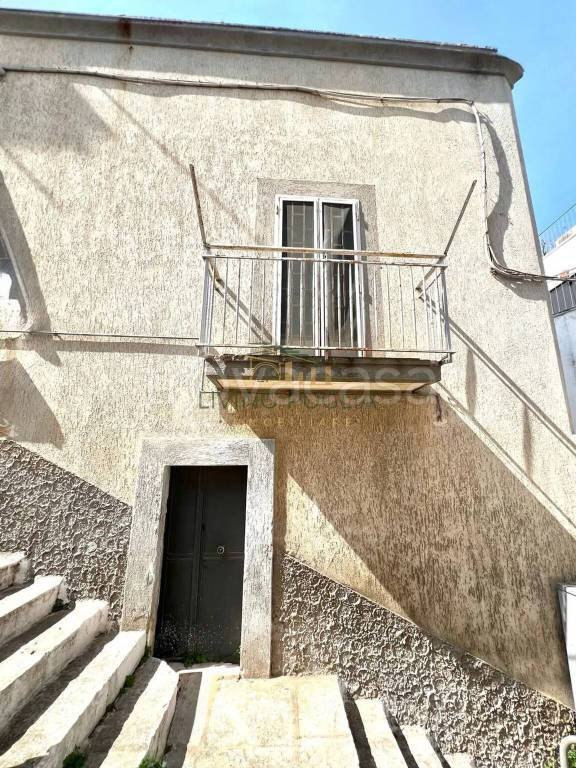 pentavano in vendita ad Ostuni