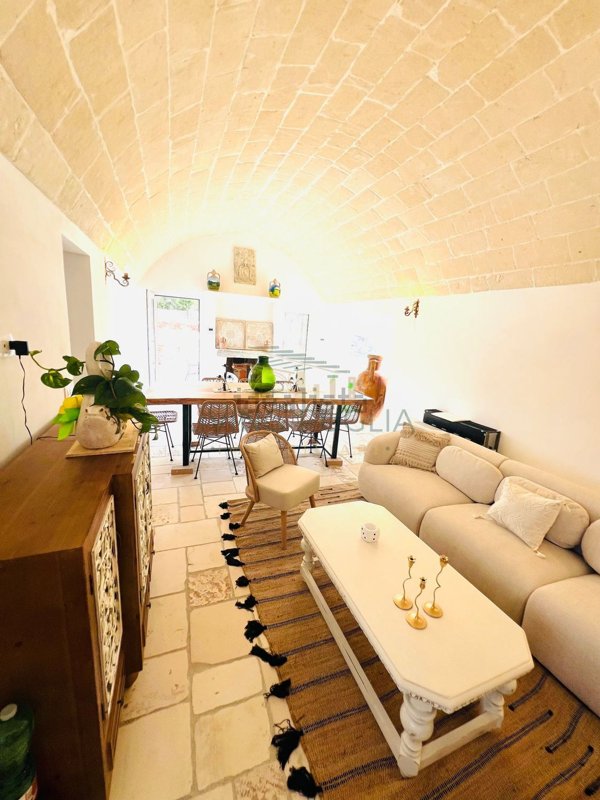 casa indipendente in vendita ad Ostuni in zona Ramunno Secondo