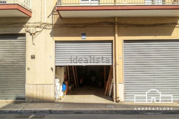 locale commerciale in vendita ad Ostuni