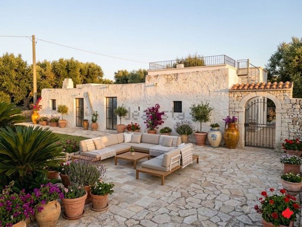quadrivano in vendita ad Ostuni
