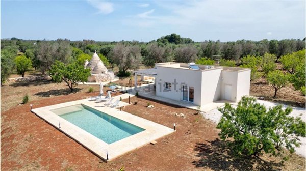 casa indipendente in vendita ad Ostuni